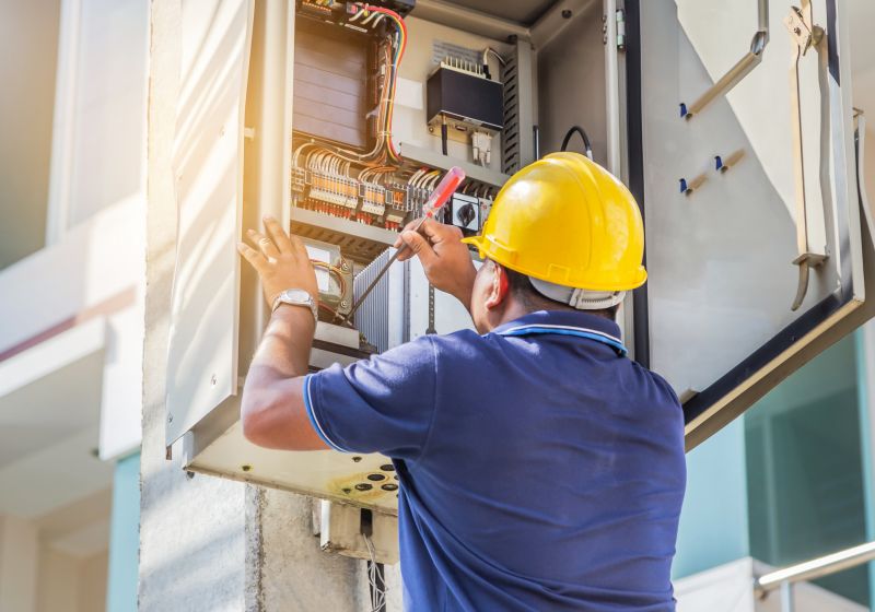 Circuit Breaker Replacement in Pasadena, CA